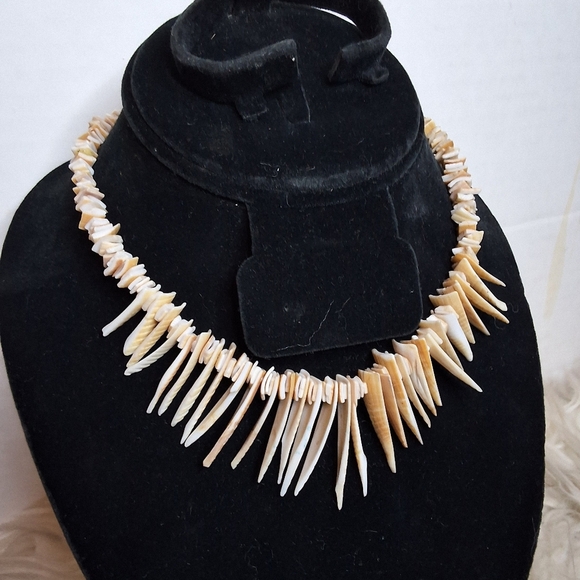 Vintage Jewelry - Vintage Hawaii " Shark Tooth" 80's/ 90s Beach Necklace SPECIAL : READ OFFER
